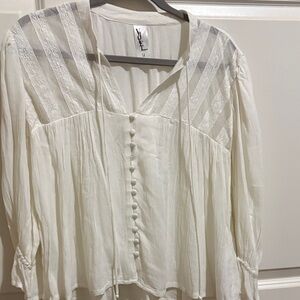 Elegant White Lace Detail Blouse